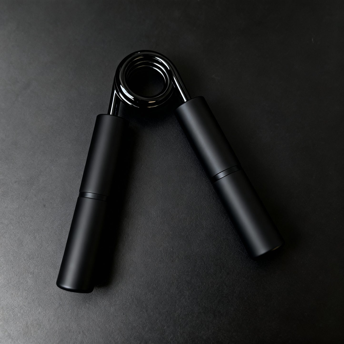 ŚCISKACZ POKURW DO POTĘGI 136kg/300lb